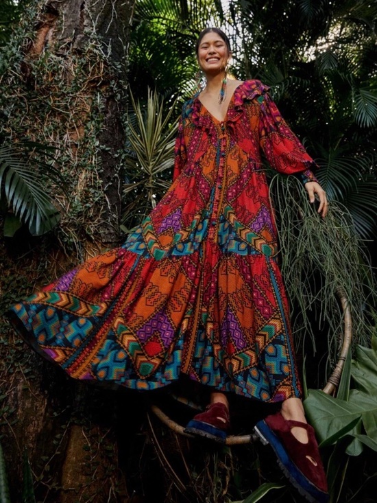 FARM Rio Dresses & Skirts - Farm Rio V-Neck Yawanawa Ruffle Boho Maxi Dress Size L - Runs a tad big